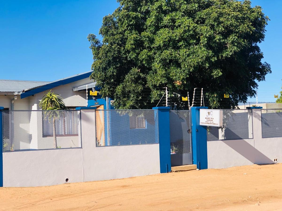 Mo-Nize Villa Guesthouse Otjiwarongo Exterior foto